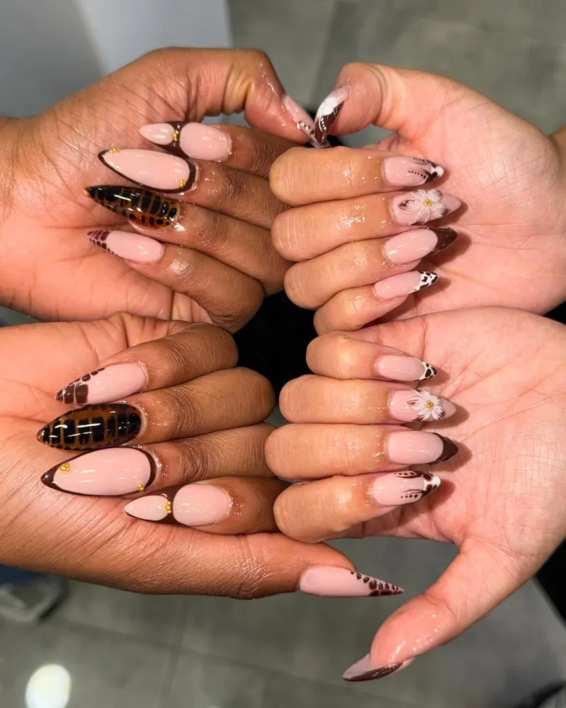 Brown tortoiseshell French tips